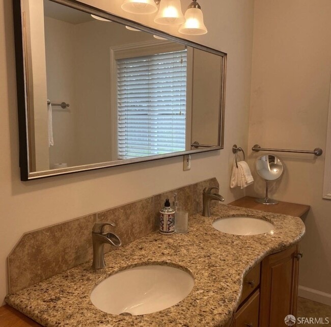 Building Photo - 4052 Costado Rd