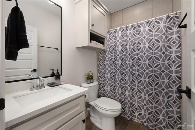 Building Photo - 16 Diamond Head Ave