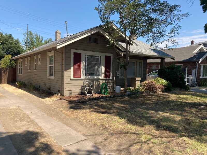 Building Photo - 1539 W Willow St