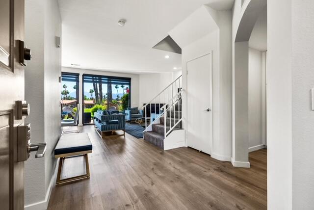 Building Photo - 38101 Crocus Ln