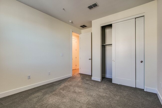 Building Photo - 3855 S McQueen Rd