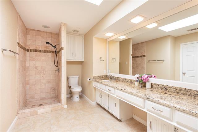 Building Photo - 3333 Sunrise Dr