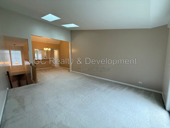 Building Photo - 110 Allerton Dr