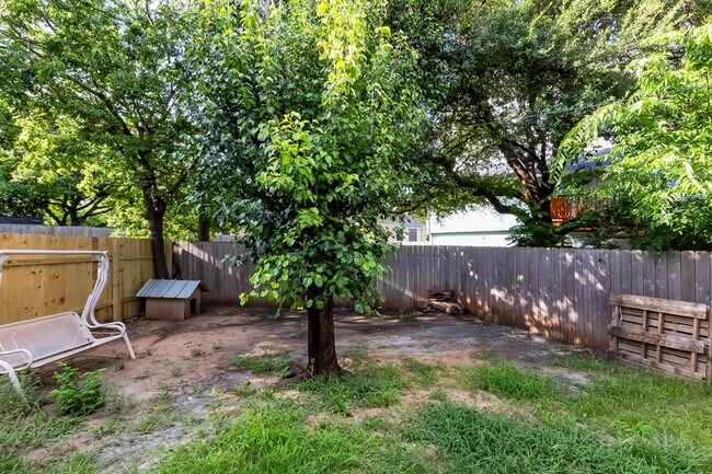 Building Photo - 1709 Windy Park Cir
