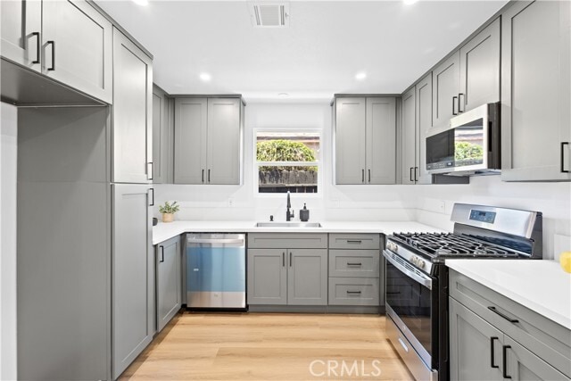 Building Photo - 7629 Arcola Ave