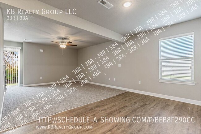 Building Photo - 3 Bed Townhome in Belton; Raymore-Peculiar...
