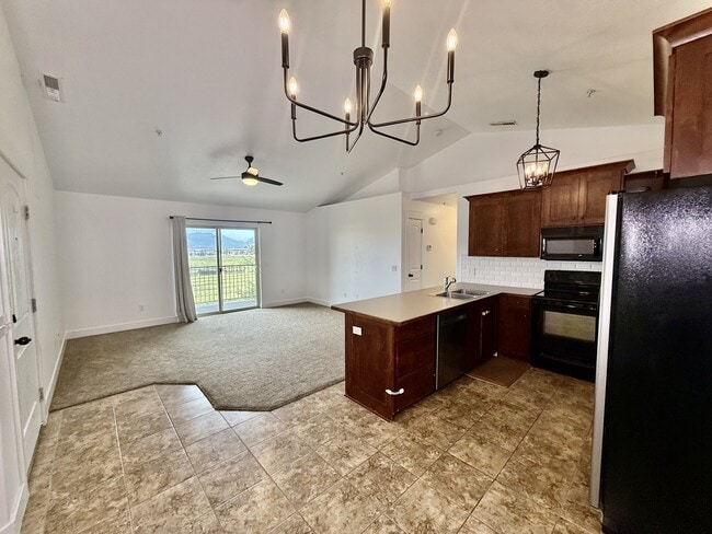 Building Photo - 1045 S 1700 W