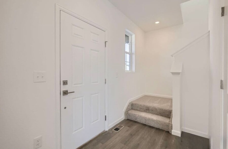 Building Photo - 6062 Croaking Toad Dr