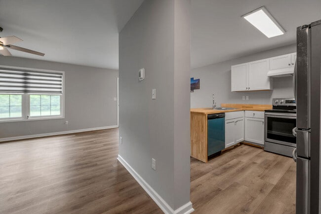 Building Photo - 242 Elkhorn Meadows Dr