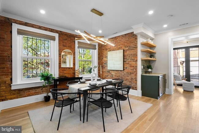 Building Photo - 1616 Kilbourne Pl NW