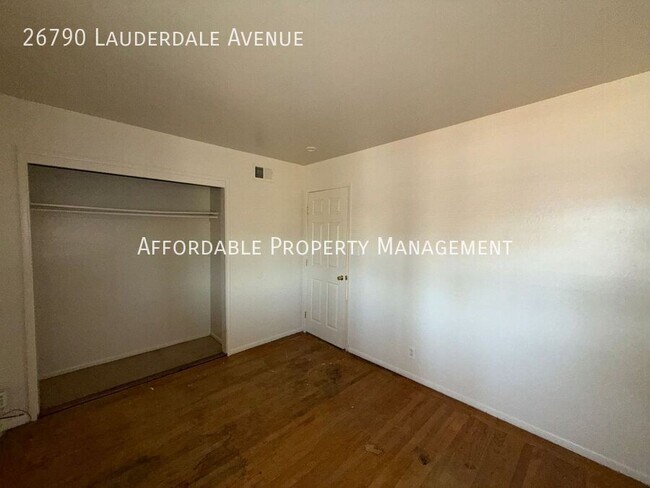 Building Photo - 26790 Lauderdale Ave