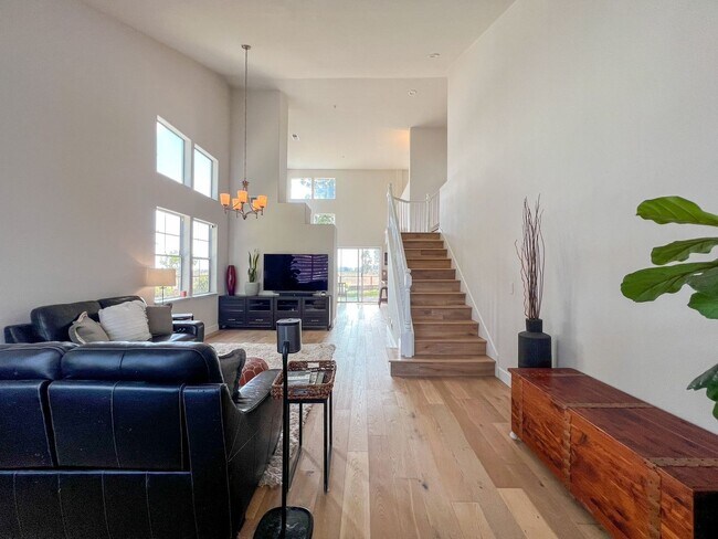 Building Photo - 35 Regatta Way