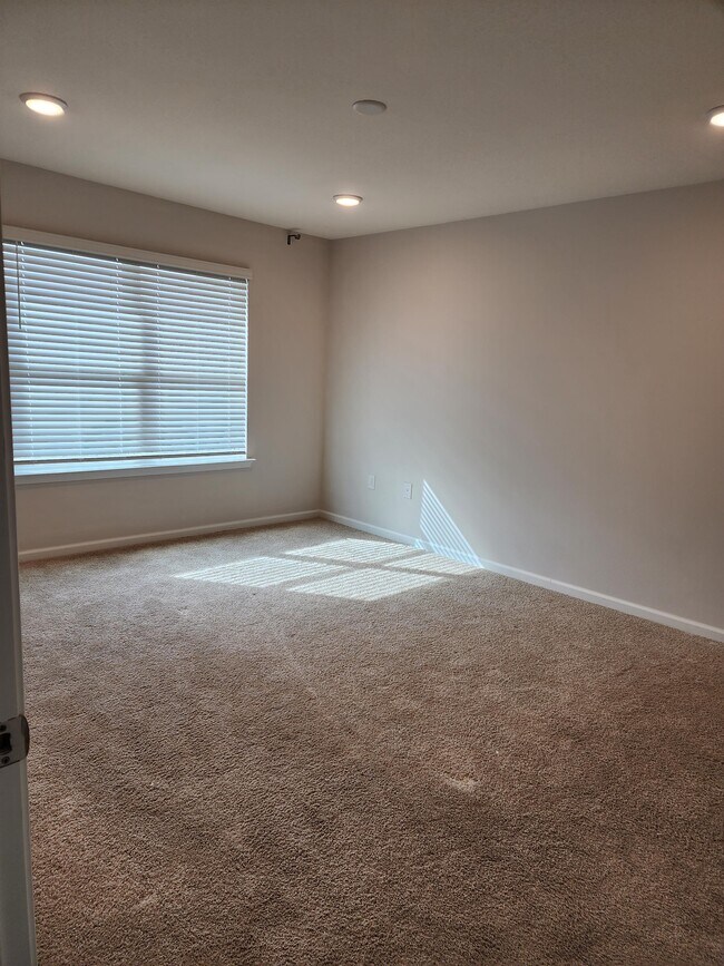Building Photo - 7196 Hatteras Blvd