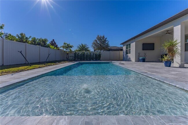 Building Photo - 2732 Matera Dr