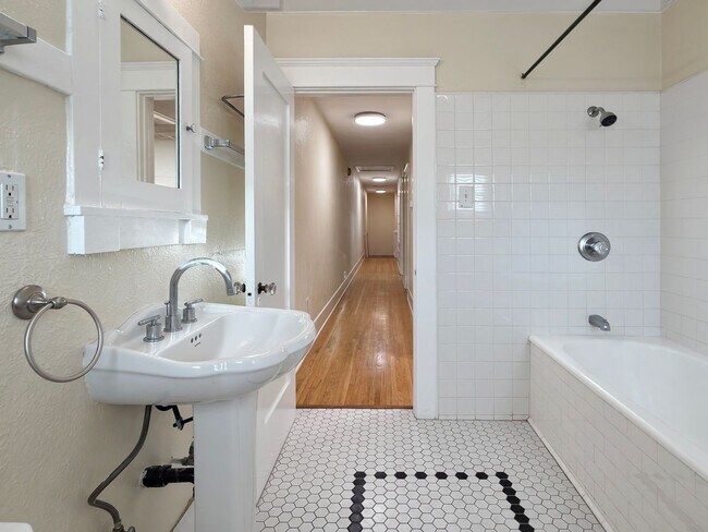 Building Photo - 221 Belmont Ave