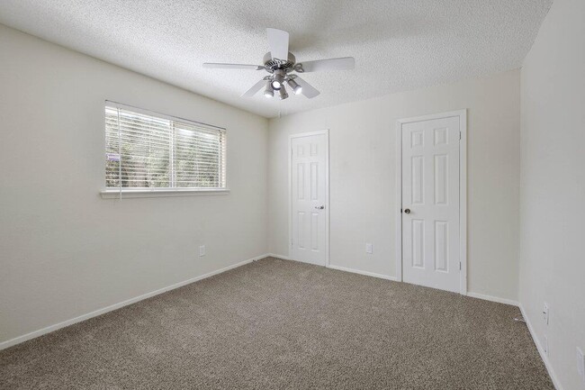 Building Photo - 12300 Scribe Dr