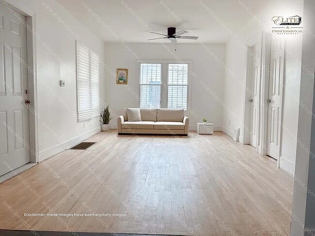 Building Photo - Charming Pet-Friendly 2BR Home with Fenced Yard & Modern Amenities in Flint!