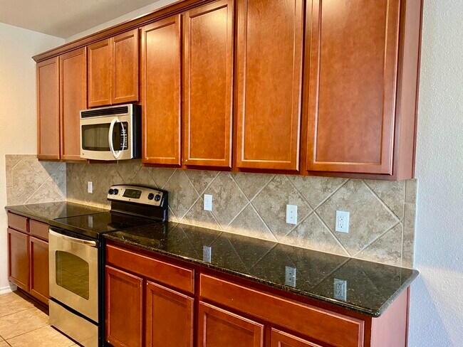 Building Photo - 6407 Densberry Ln