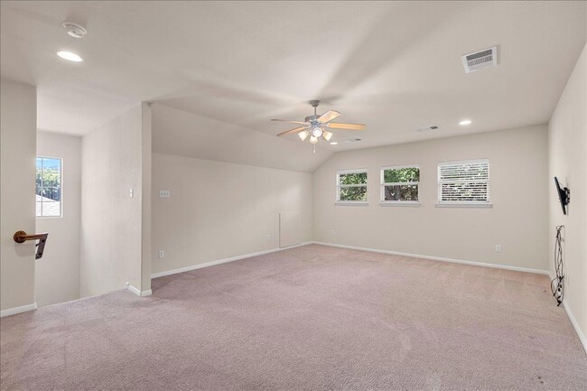Building Photo - 1503 E Park St