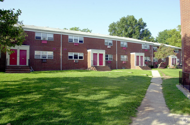 Building Photo - Park Brook Gardens