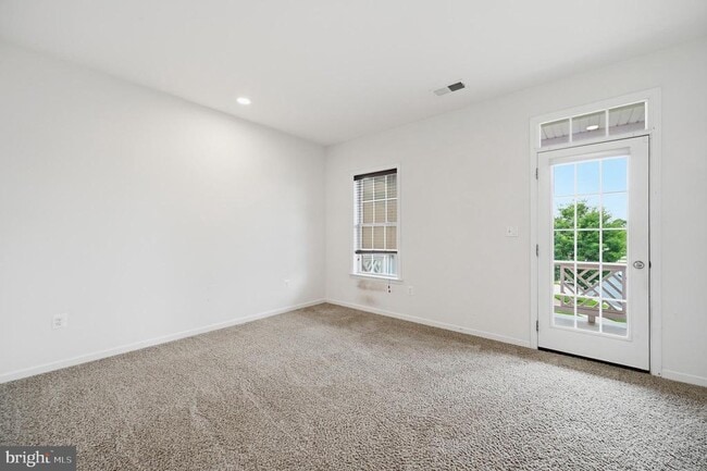 Building Photo - 24267 Purple Finch Dr