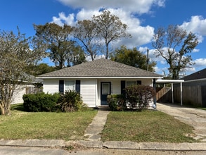 Building Photo - 16128 Monica Dr