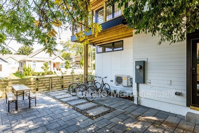 Building Photo - 123 Idlewild Ave