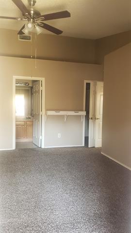 Building Photo - 2412 Country Hollow Ln