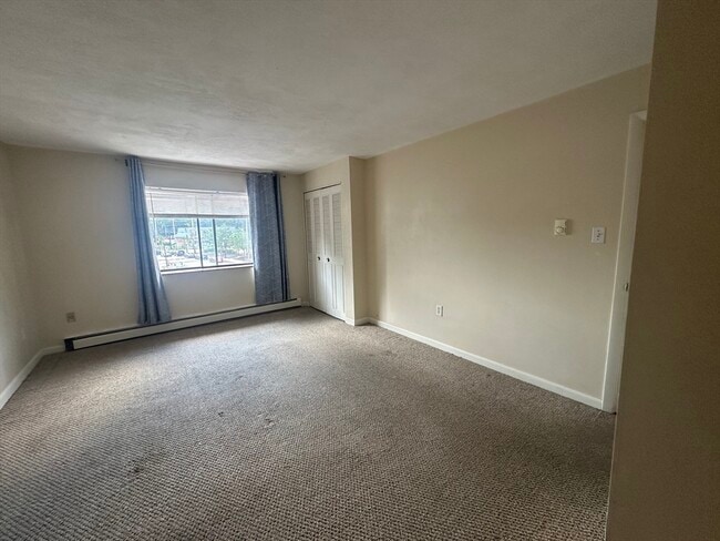 Building Photo - 915 Edgell Rd