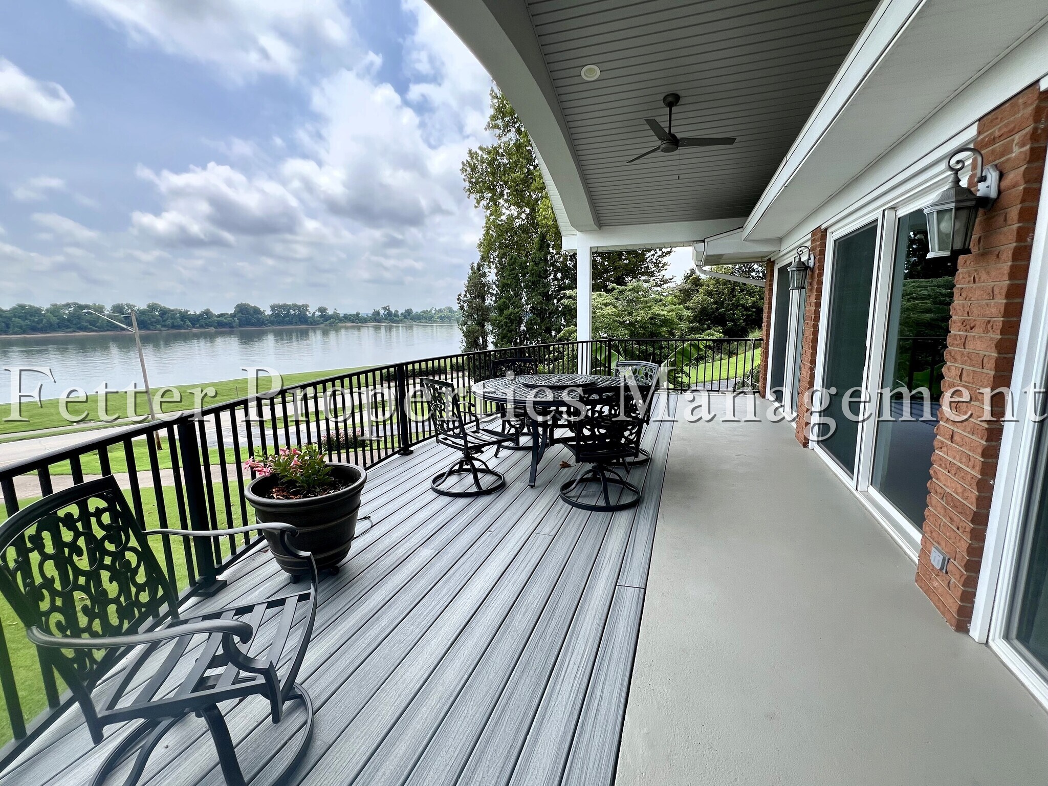 Building Photo - 400 French Island Trl