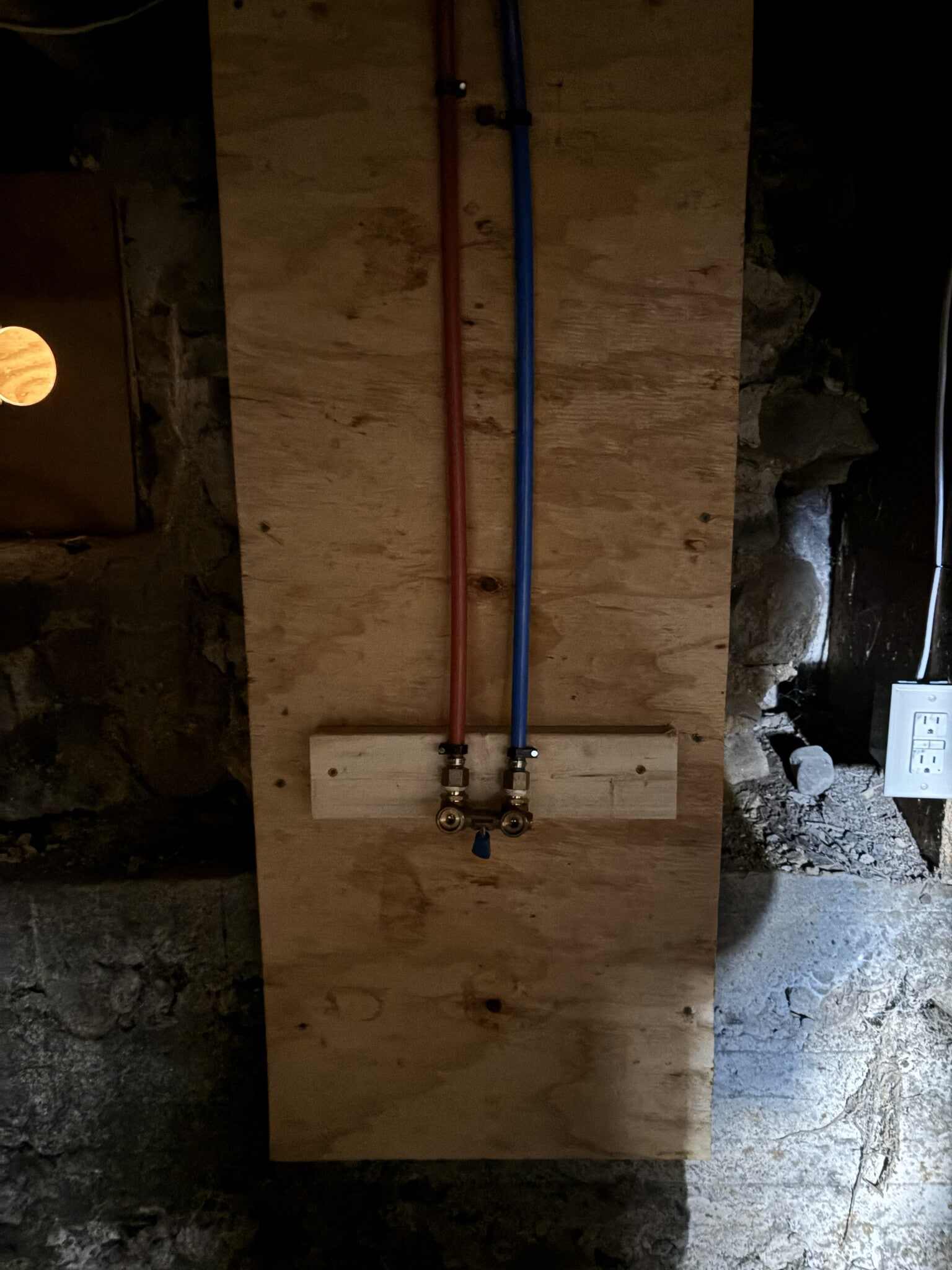 Building Photo - 615 Broad St