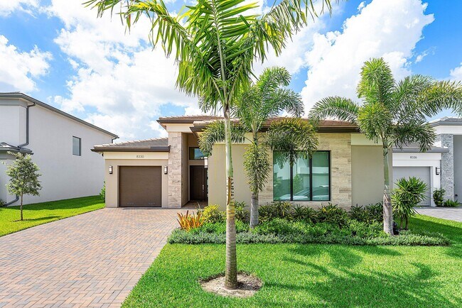 Building Photo - 8330 Essex Country Clb Dr