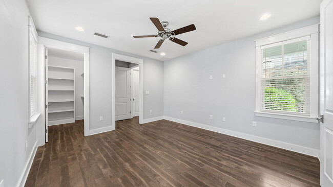 Building Photo - 302 Jack Knife Drive