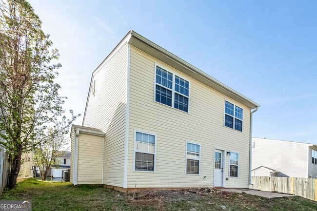 Building Photo - 353 Coral Cir