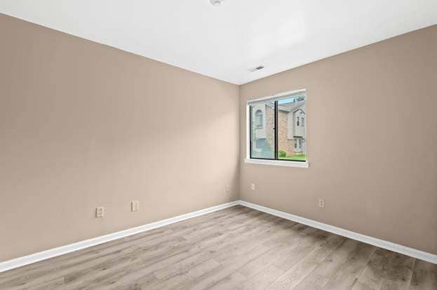 Building Photo - 42453 Lilley Pointe Dr