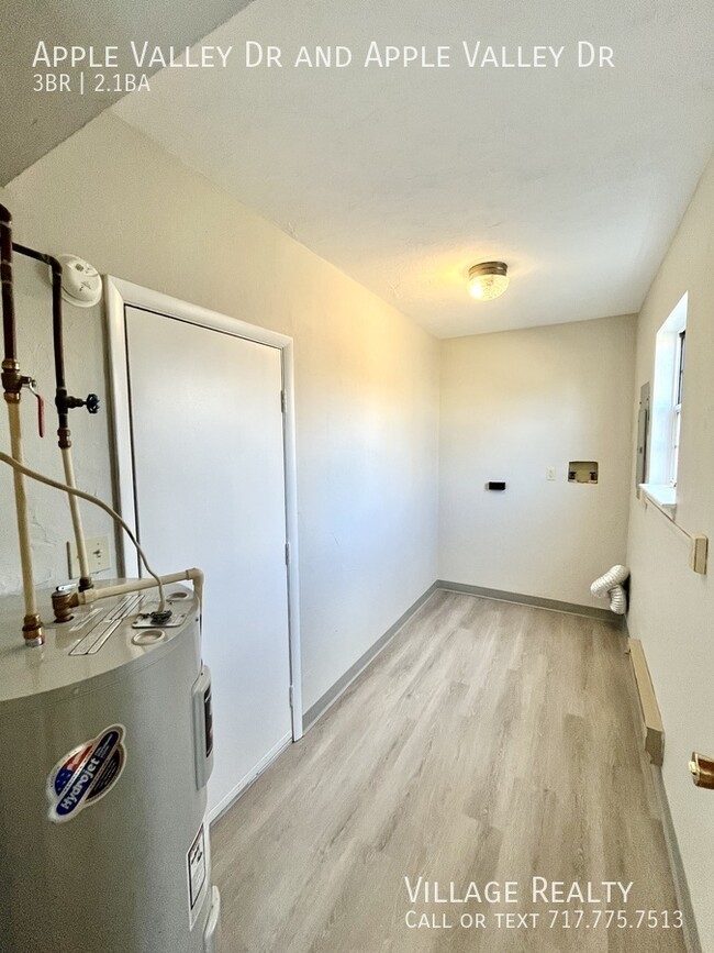 Building Photo - 1114 Apple Valley Dr