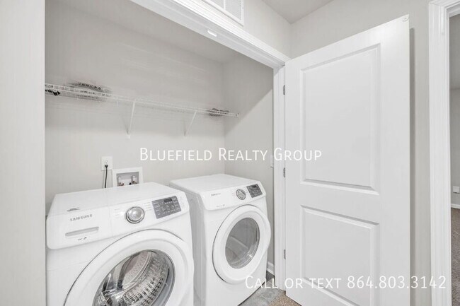 Building Photo - 1329 Wunder Way