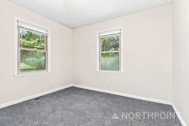 Building Photo - 236 Pleasant View Dr