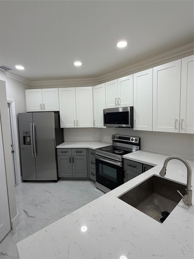 Building Photo - 5473 NW 90th Ave