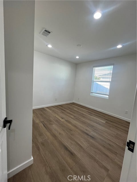 Building Photo - 10264-10262 Foster Rd