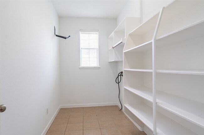 Building Photo - 2109 Auburn Shores Dr