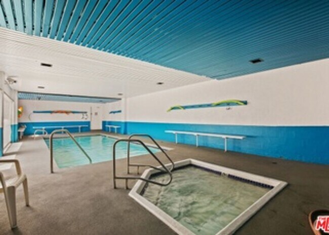 Building Photo - 2bd 2ba in a Great Community of Playa Vista