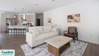 Building Photo - 2800 Milan Ct