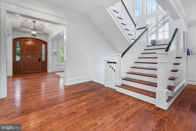 Building Photo - 5600 Brite Dr