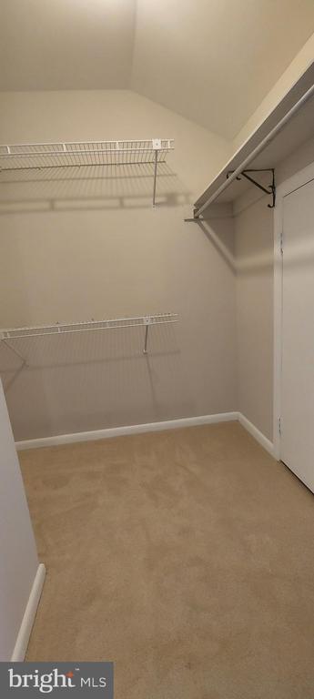 Building Photo - 426B Willow Turn