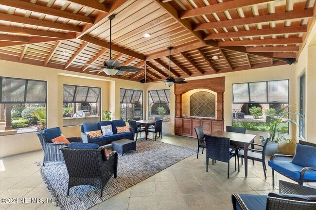 Building Photo - 4300 S Beach Pkwy