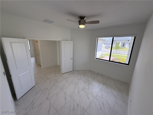 Building Photo - 5109 Panella Ave