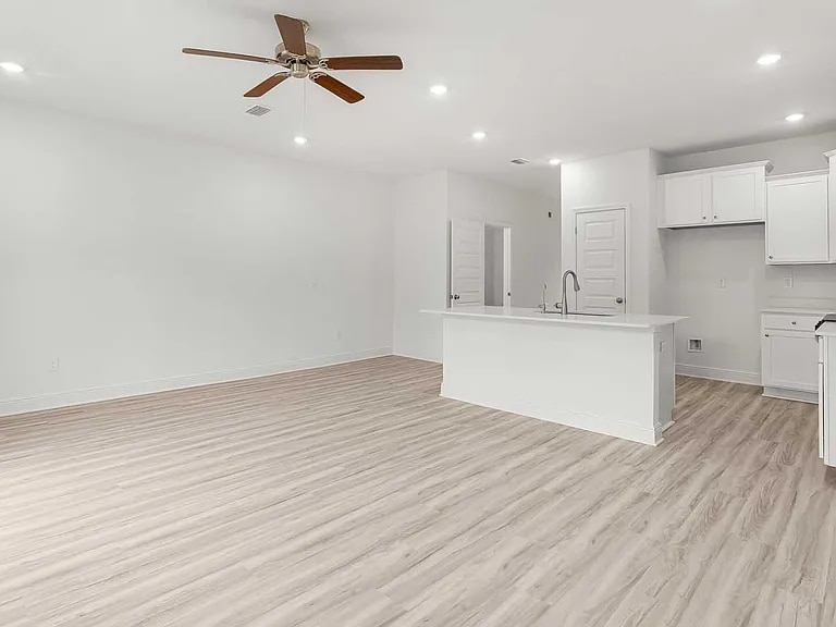 Building Photo - 47 Mamba Ln