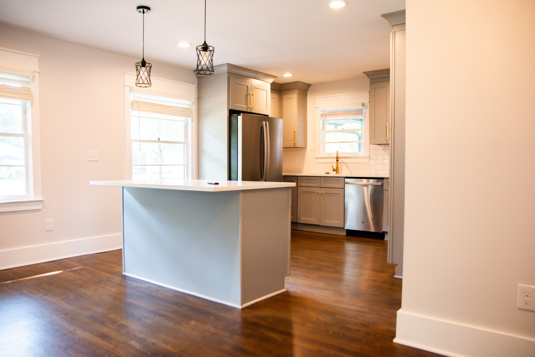Building Photo - 3056 Cloverhurst Dr