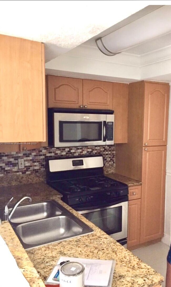 Building Photo - 7701 SW 88th St